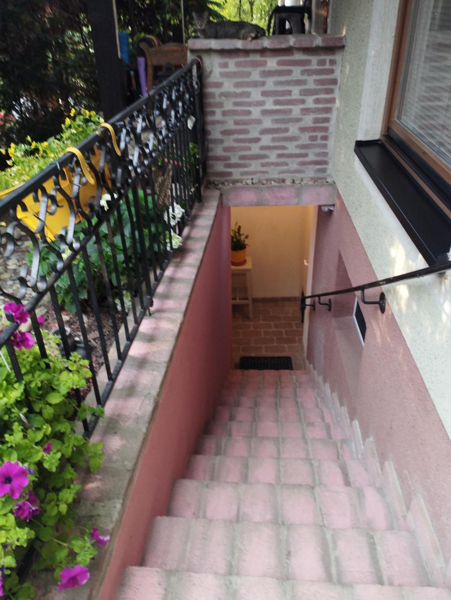 B&B Family Basement Apartment, Breakfast, Free Parking, 5Km From Tulln Chorherrn Экстерьер фото